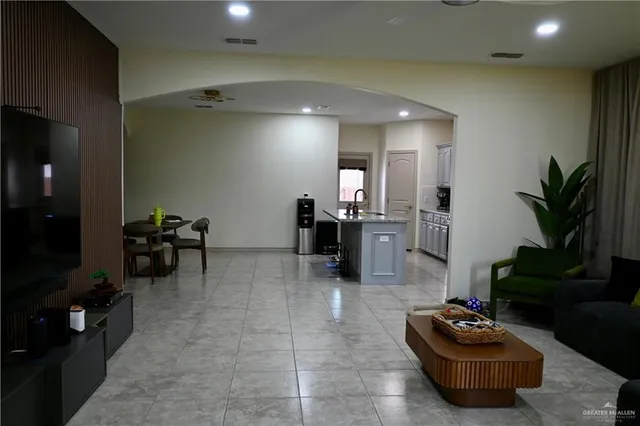 $2,000 | 2303 North 26th Drive, Hidalgo, TX 78557