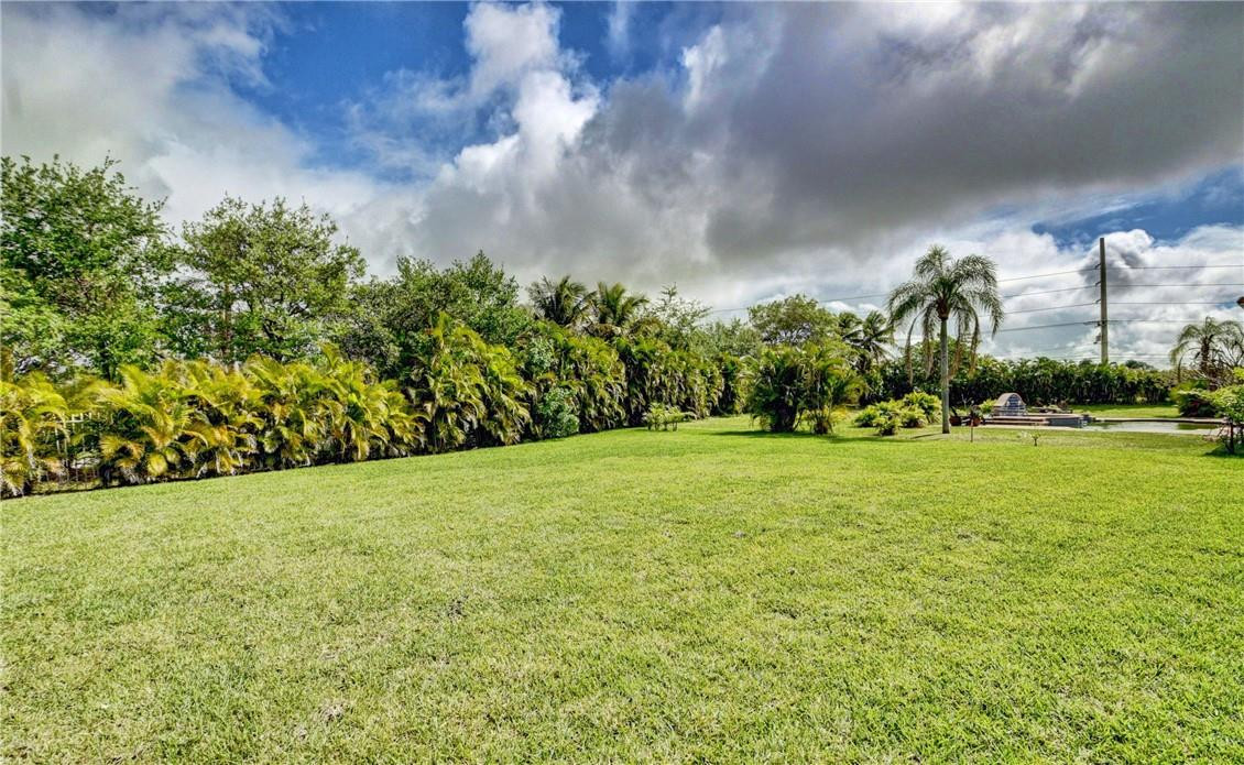 9533 Captiva Circle Boynton Beach, FL 33437 - Photo 19 of 27 Exterior