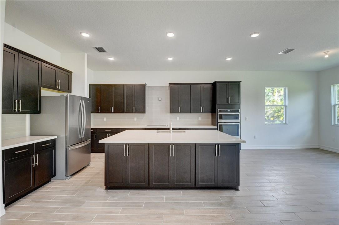 9533 Captiva Circle Boynton Beach, FL 33437 - Photo 10 of 27 Kitchen