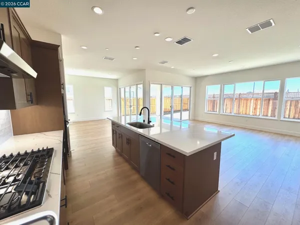 $799,000 | 17585 Bushwick Lane, Lathrop, CA 95330