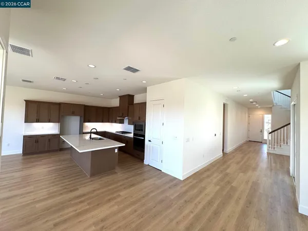 $799,000 | 17585 Bushwick Lane, Lathrop, CA 95330