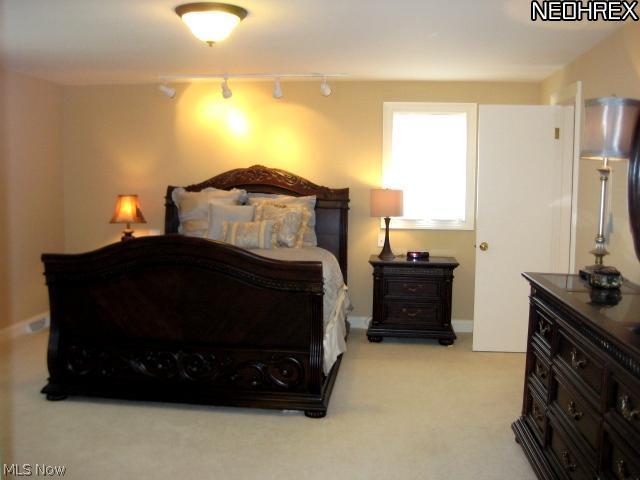 24908 Duffield Road Beachwood, OH 44122 - Photo 14 of 23 Gallery Image 14