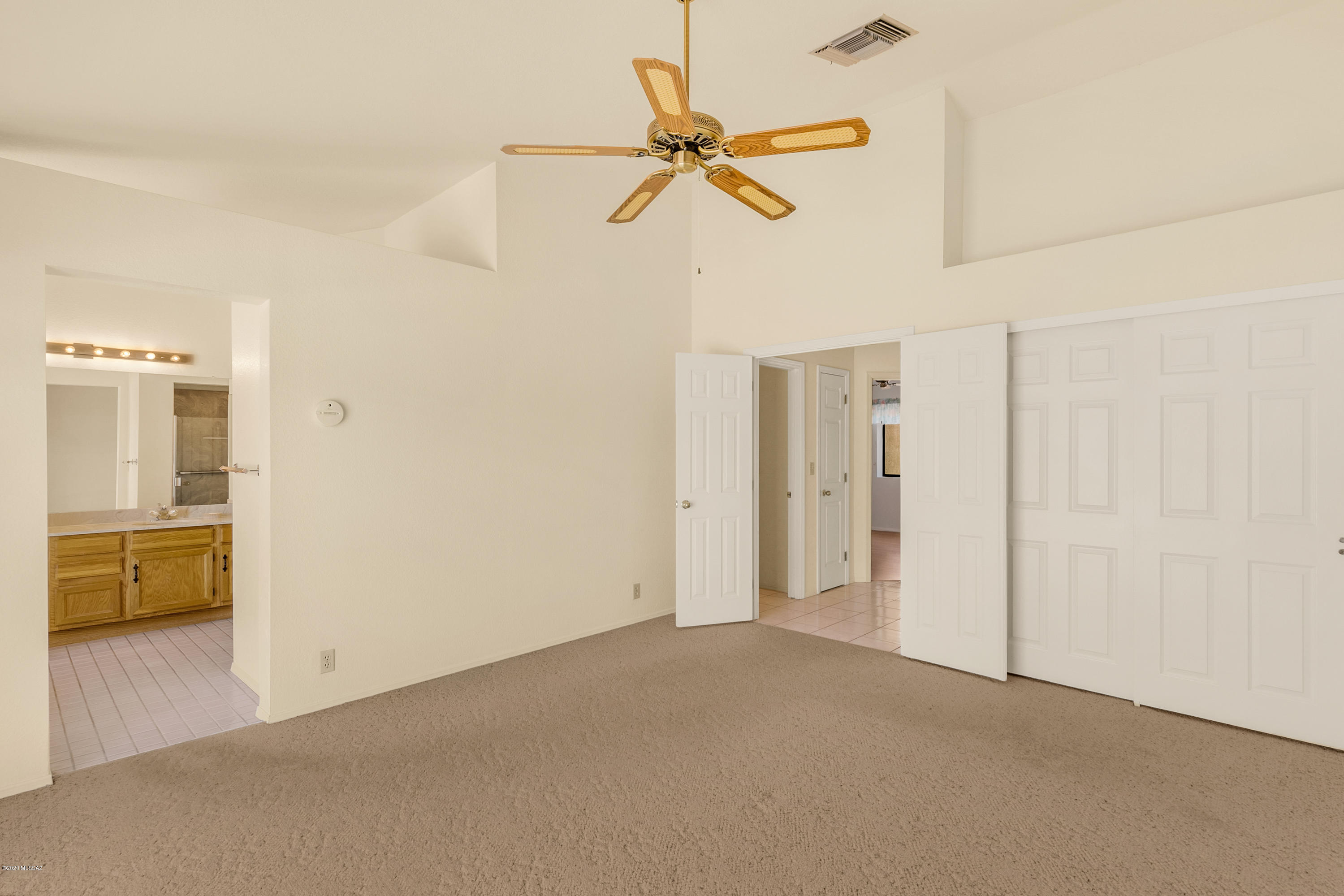 1070 West Panorama Road Tucson, AZ 85704 - Photo 16 of 24 Gallery Image 16