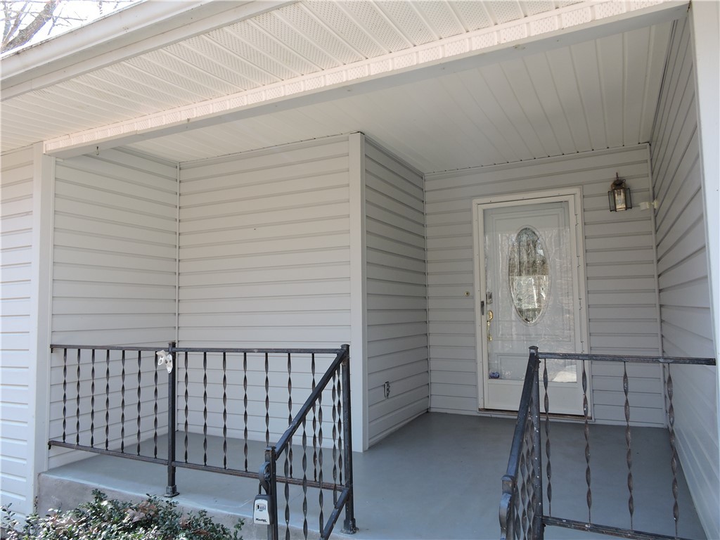 908 Point Road Westminster, SC 29693 - Photo 10 of 30 Gallery Image 10