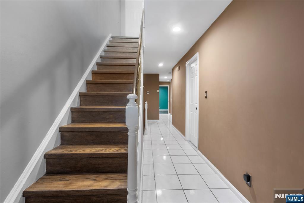 300 Gorge Road, Unit 2 Cliffside Park, NJ 07010 - Photo 21 of 43