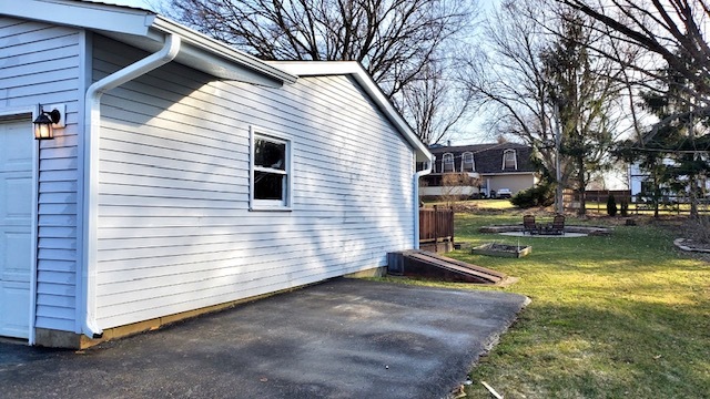2609 Crystal Lake Road Cary, IL 60013 - Photo 6 of 21