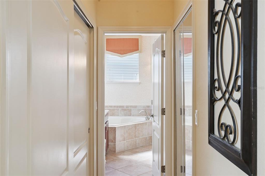 6552 Helmsley Circle Windermere, FL 34786 - Photo 19 of 50