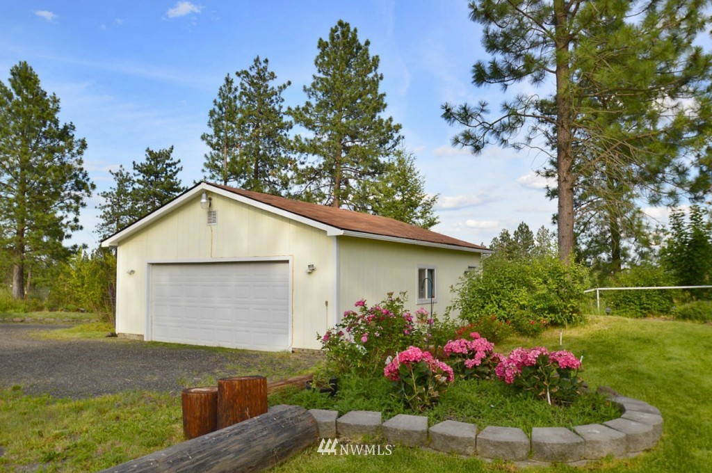 9207 North Dover Road Spokane, WA 99224 - Photo 3 of 25