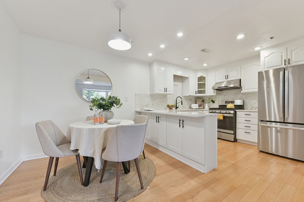 110 Coolidge Hill Road, Unit 2 Watertown, MA 02472 - Photo 8 of 20 Gallery Image 8