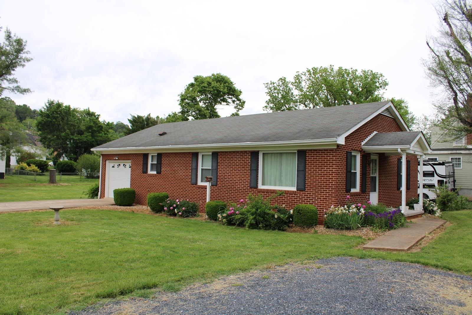 1400 Spring Hill Road Staunton, VA 24401 - Photo 1 of 43 Gallery Image 1