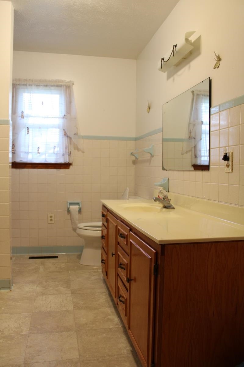 1400 Spring Hill Road Staunton, VA 24401 - Photo 35 of 43 Gallery Image 35