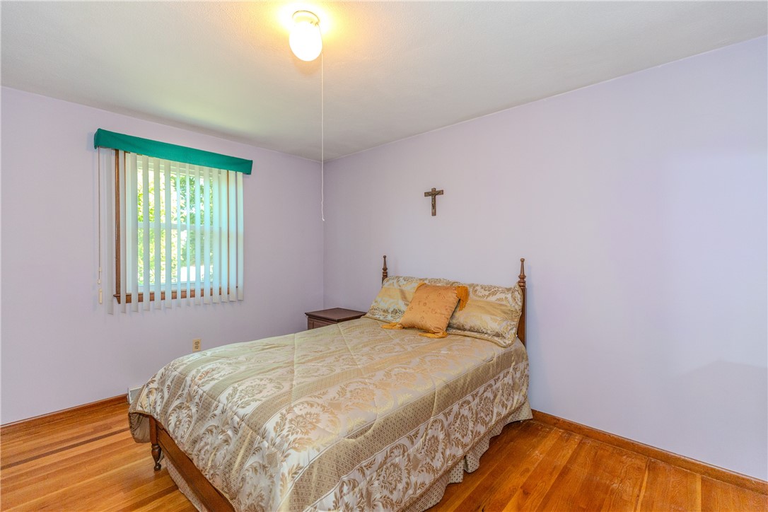 83 Curry Road Cranston, RI 02920 - Photo 19 of 40 Gallery Image 19