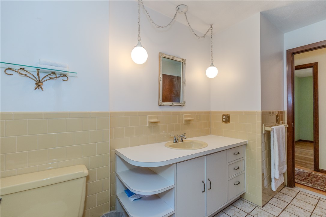 83 Curry Road Cranston, RI 02920 - Photo 23 of 40 Gallery Image 23
