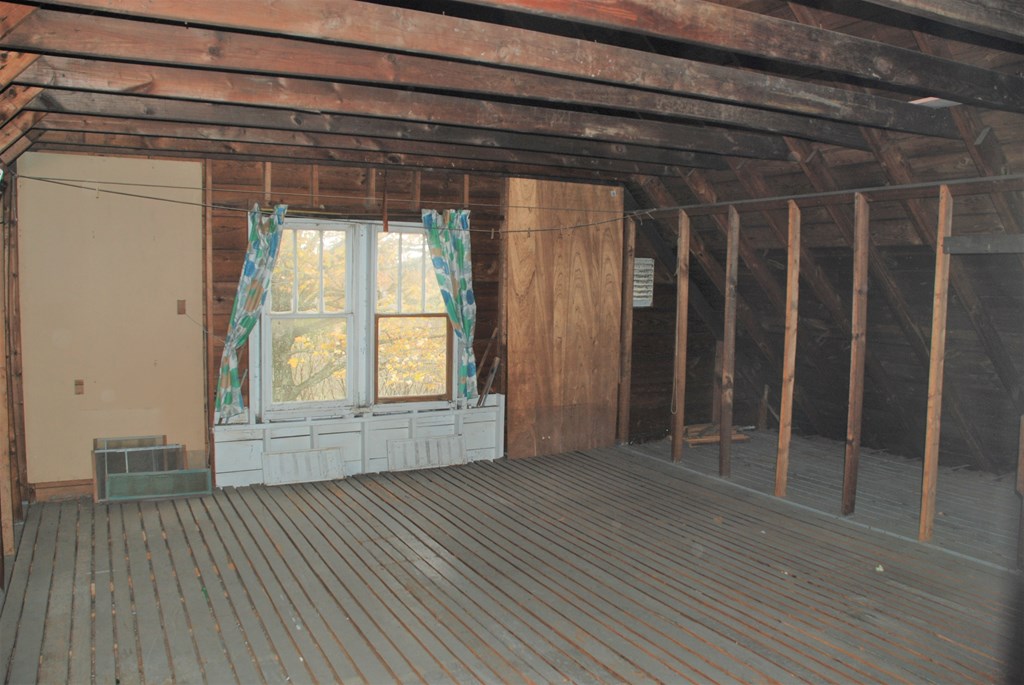1155 Lawsonham Road Rimersburg, PA 16248 - Photo 40 of 45 a view of empty room with wooden floor and fan