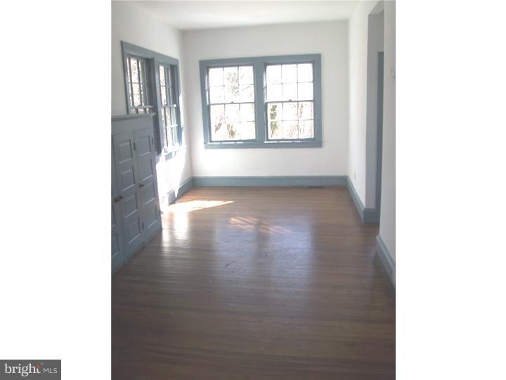 304 Swartley Road Hatfield, PA 19440 - Photo 2 of 21 Foyer