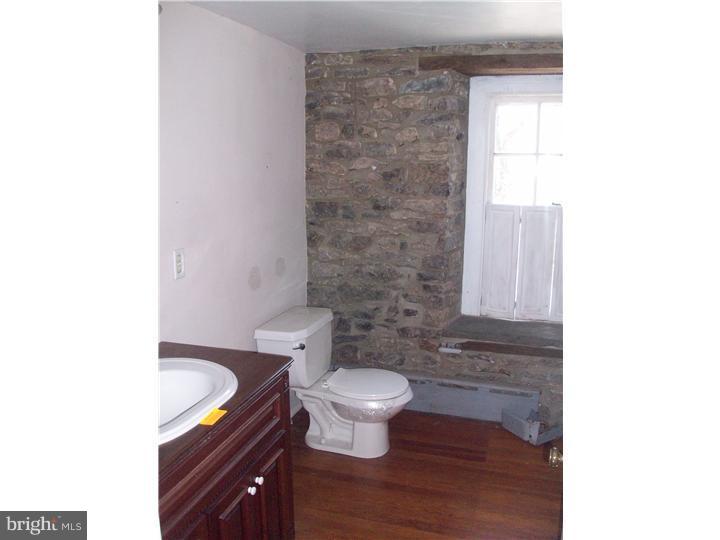 304 Swartley Road Hatfield, PA 19440 - Photo 16 of 21 Bathroom