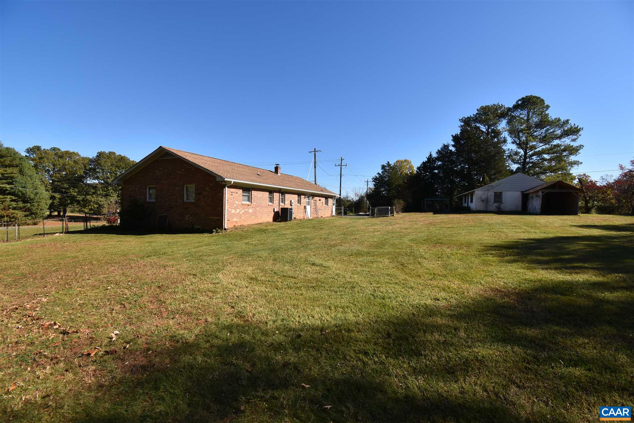 26 Warmar Road Ruckersville, VA 22968 - Photo 28 of 30 a blue house with pool in front of it