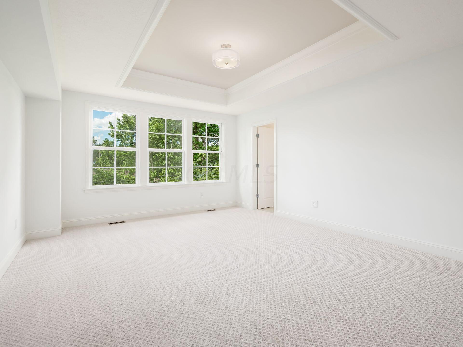 2322 Buckley Road Columbus, OH 43220 - Photo 25 of 37 Owner's Suite