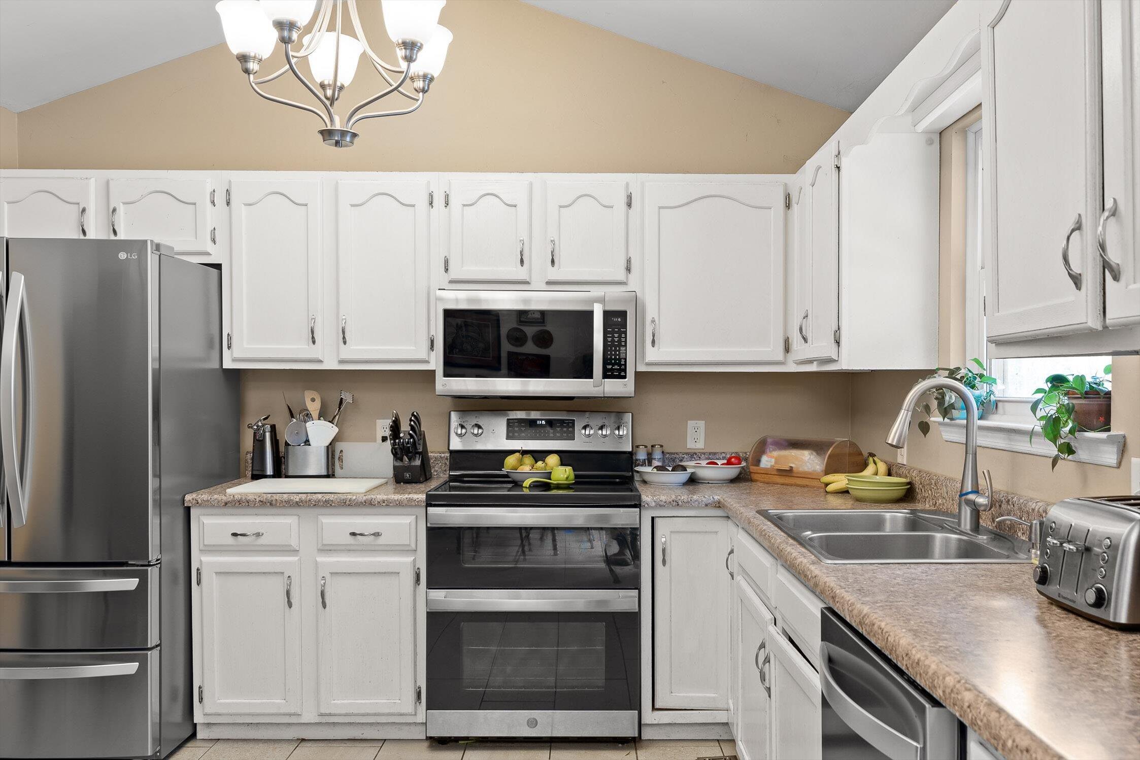 137 Fox Run Circle North Flintstone, GA 30725 - Photo 9 of 30 04-Fox Run-3