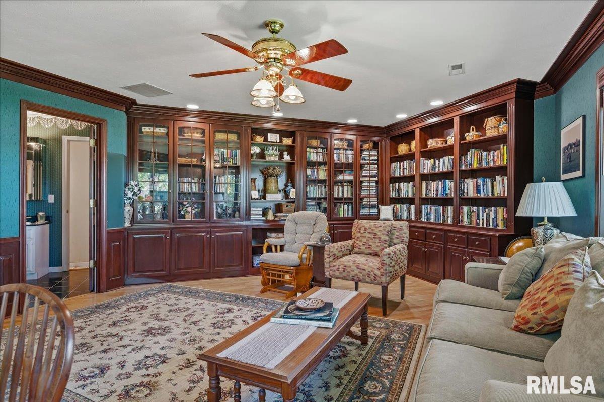 50 West Hazel Dell Lane Springfield, IL 62703 - Photo 44 of 73
