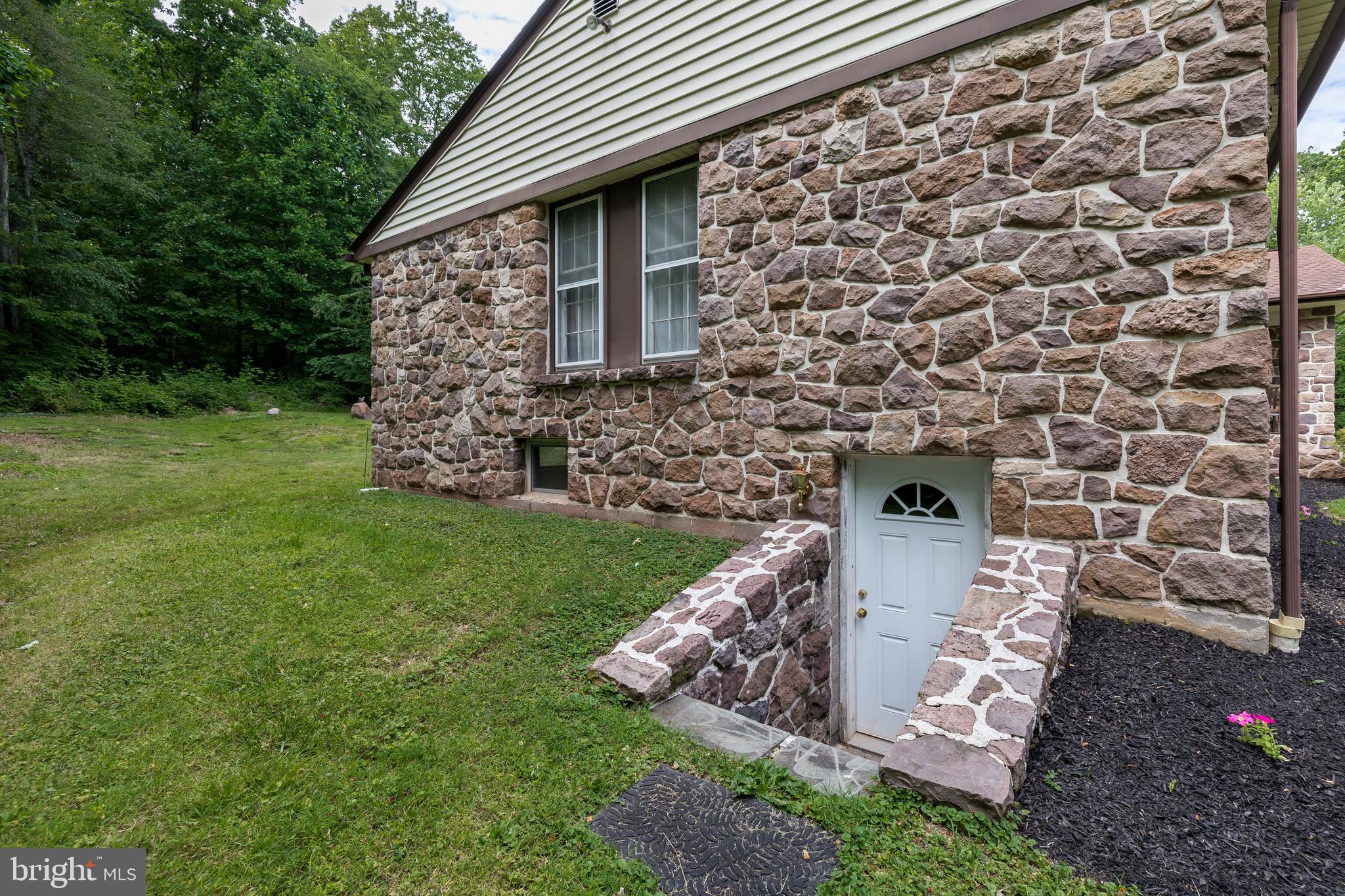 2477 St Peters Road Pottstown, PA 19465 - Photo 31 of 37
