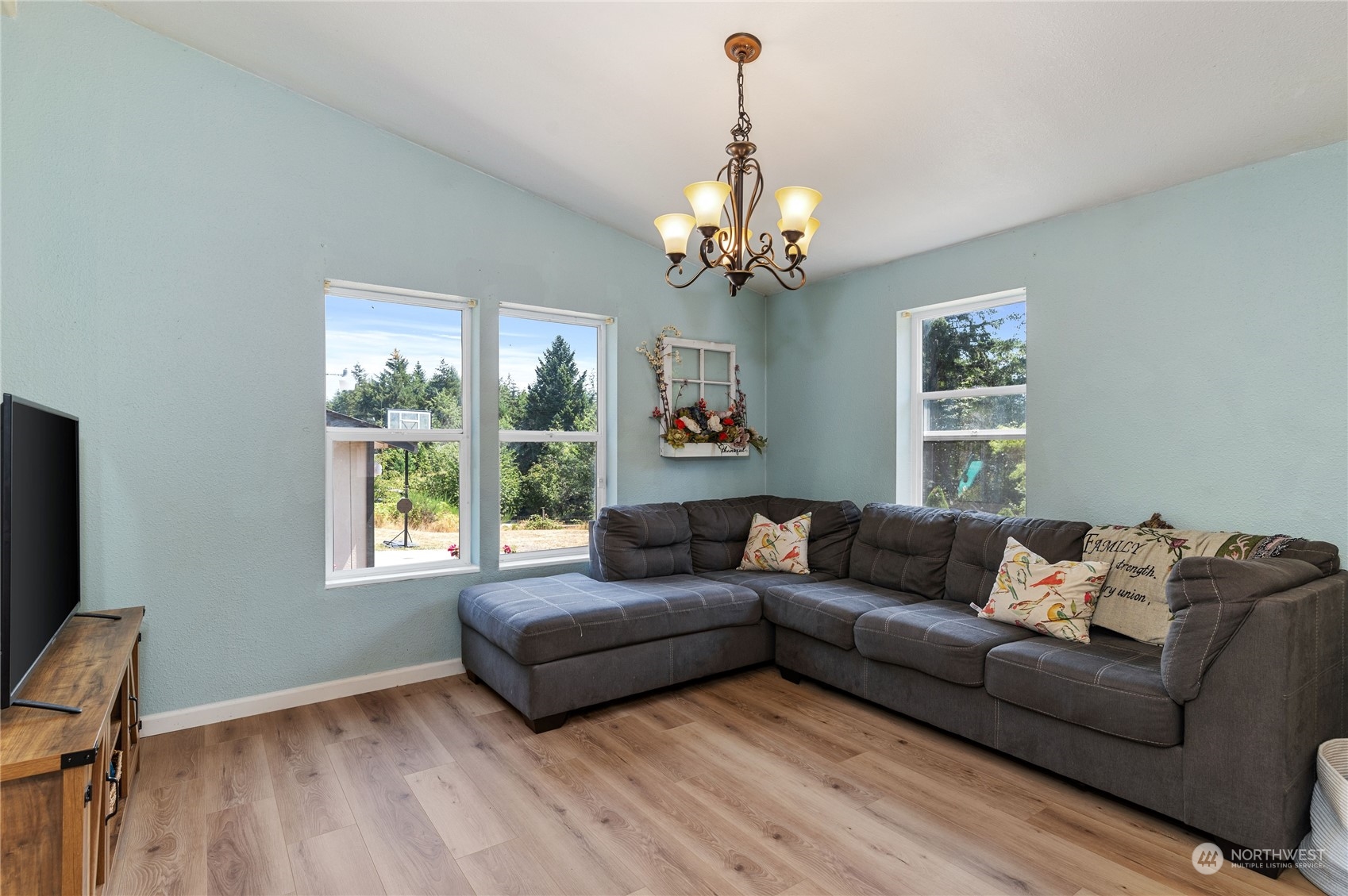 431 Southwest Wycoff Road Port Orchard, WA 98367 - Photo 6 of 28 Gallery Image 6
