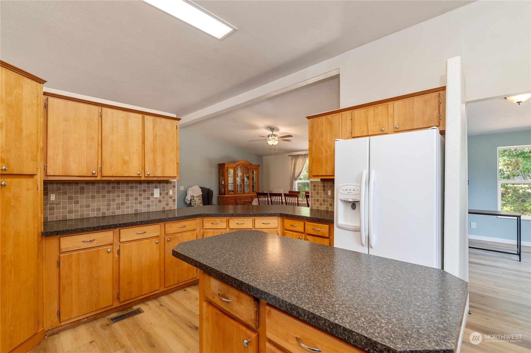 431 Southwest Wycoff Road Port Orchard, WA 98367 - Photo 9 of 28 Gallery Image 9