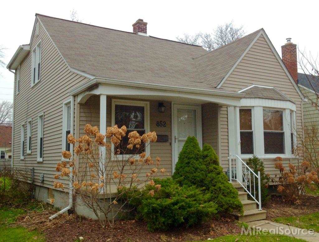 852 Columbia Road Berkley, MI 48072 - Photo 1 of 25