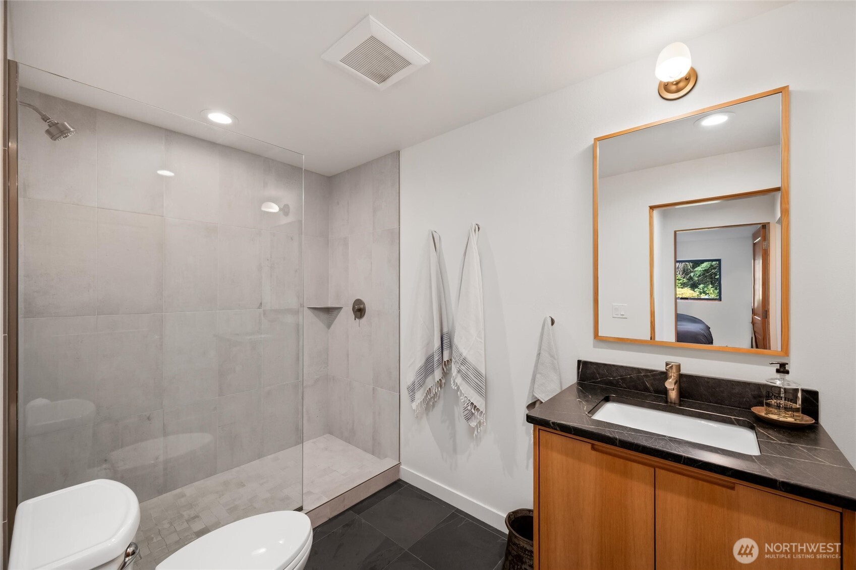 3993 Cabrant Road Everson, WA 98247 - Photo 28 of 40