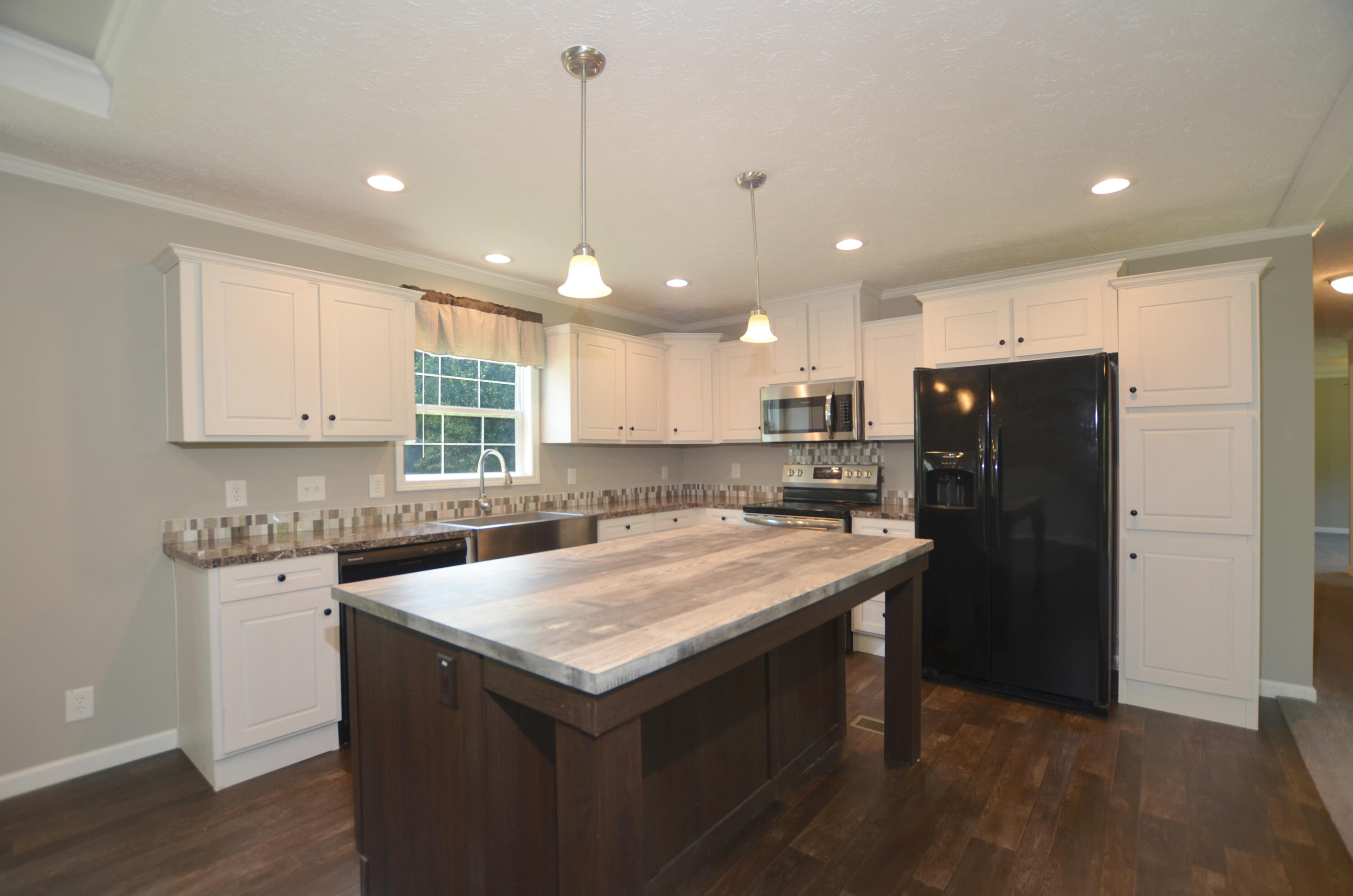 8142 Doar Road Awendaw, SC 29429 - Photo 14 of 31 11-Kitchen