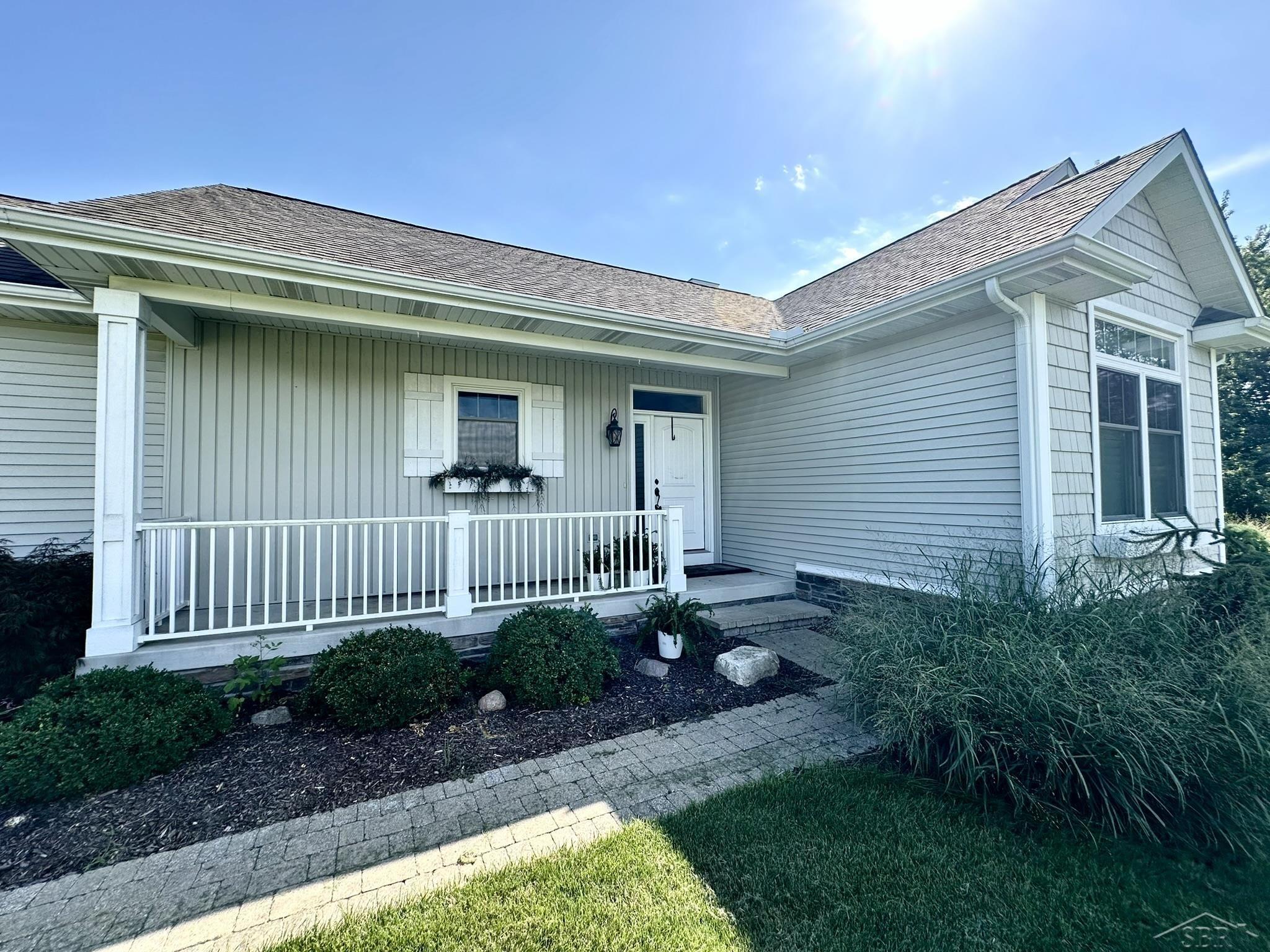 3943 Spring Lane Saginaw, MI 48603 - Photo 7 of 52 50186216-59c2c71f-ebf9-4951-af00-2b2f4da43213.JPG