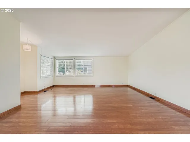 $130,000 | 100 Southwest 195th Avenue, Unit 104, Beaverton, OR 97006