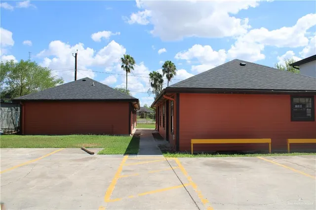 $750 | 1408 Pine Street, Unit D, Weslaco, TX 78596