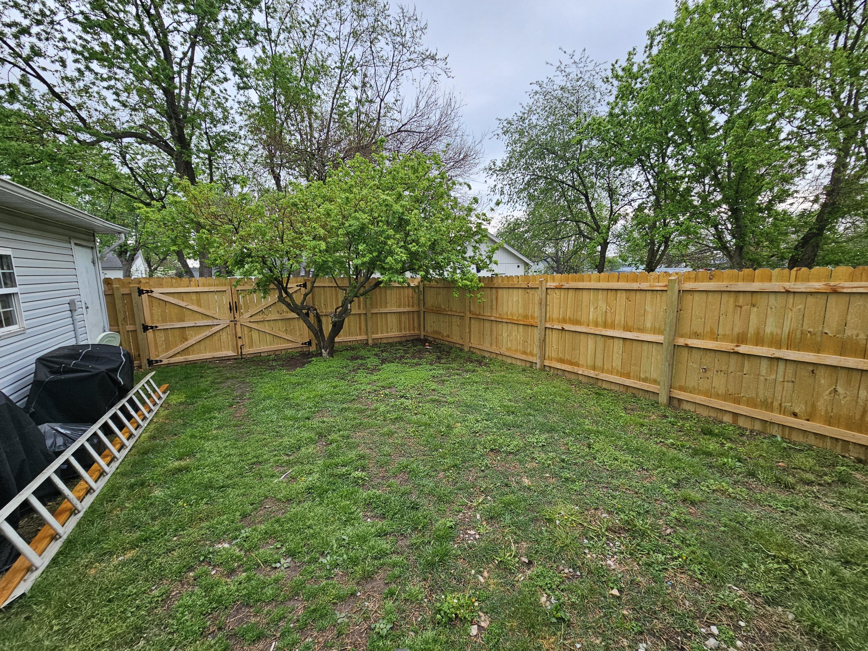 613 8th Street Monett, MO 65708 - Photo 25 of 29 20260410_113250