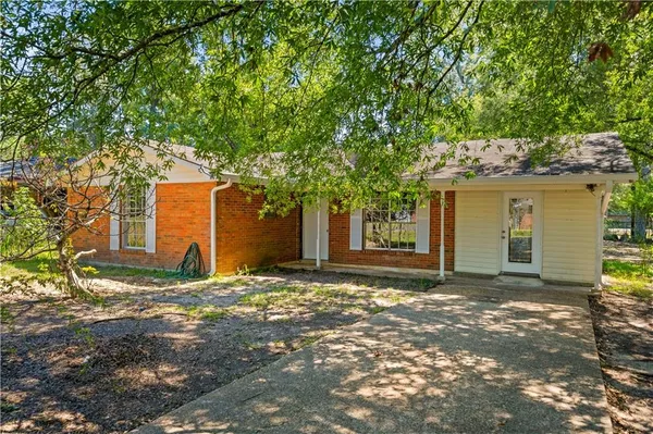 $160,000 | 6600 Longleaf Trace, Ball, LA 71405