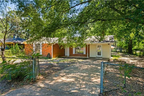 $160,000 | 6600 Longleaf Trace, Ball, LA 71405