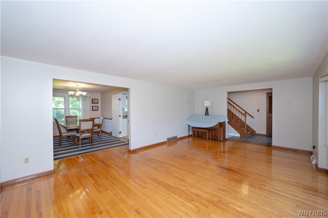 1042 Maple Road Amherst, NY 14221 - Photo 4 of 38