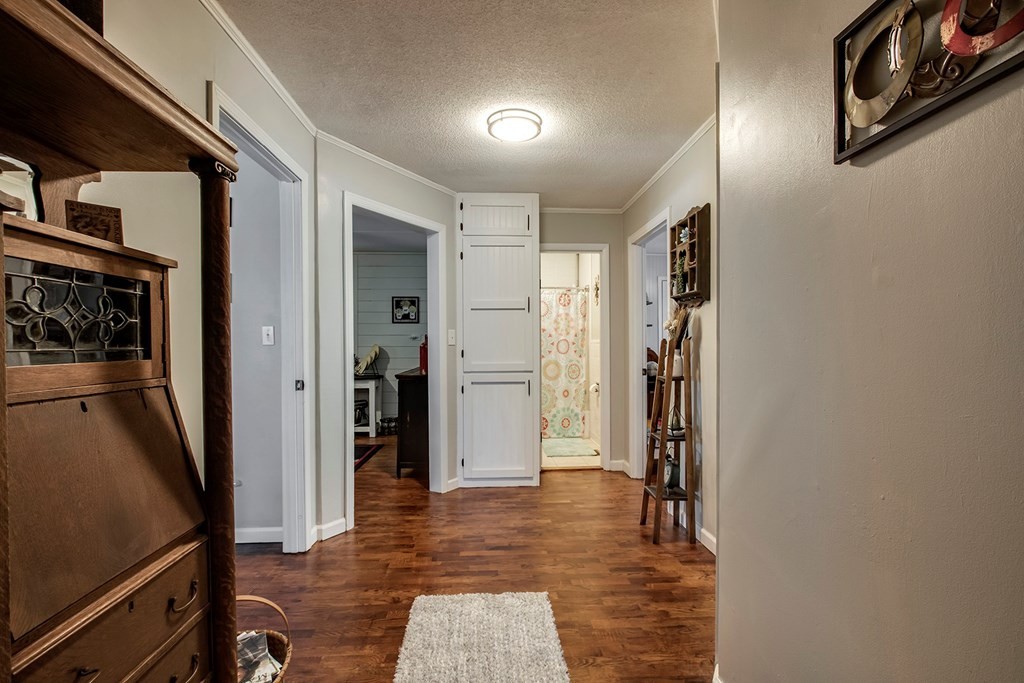 1404 Double S Road Dayton, TN 37321 - Photo 4 of 42 Gallery Image 4