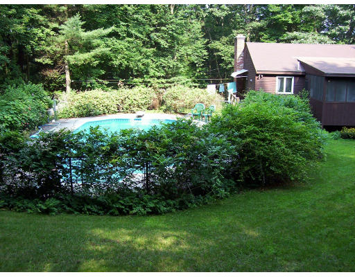 36 Rockmeadow Rd Extension Uxbridge, MA 01569 - Photo 2 of 2 Gallery Image 2