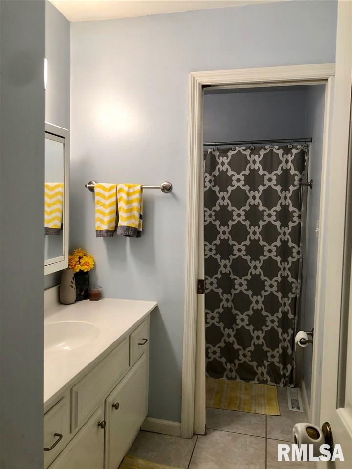 22 Indian Trail Road Macomb, IL 61455 - Photo 13 of 21 Gallery Image 13