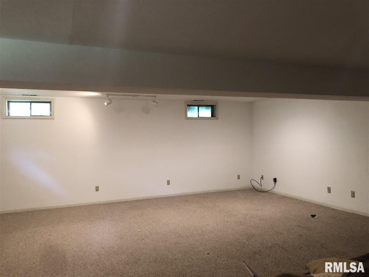 22 Indian Trail Road Macomb, IL 61455 - Photo 19 of 21 Gallery Image 19