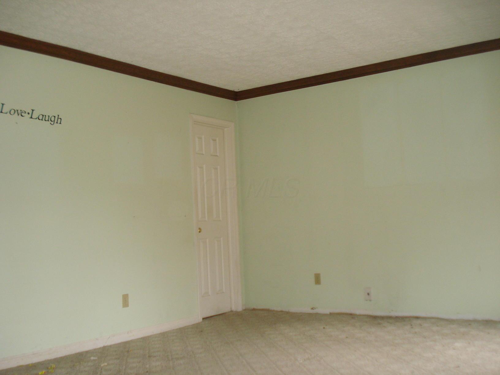 2912 South Burnett Road Springfield, OH 45505 - Photo 17 of 19