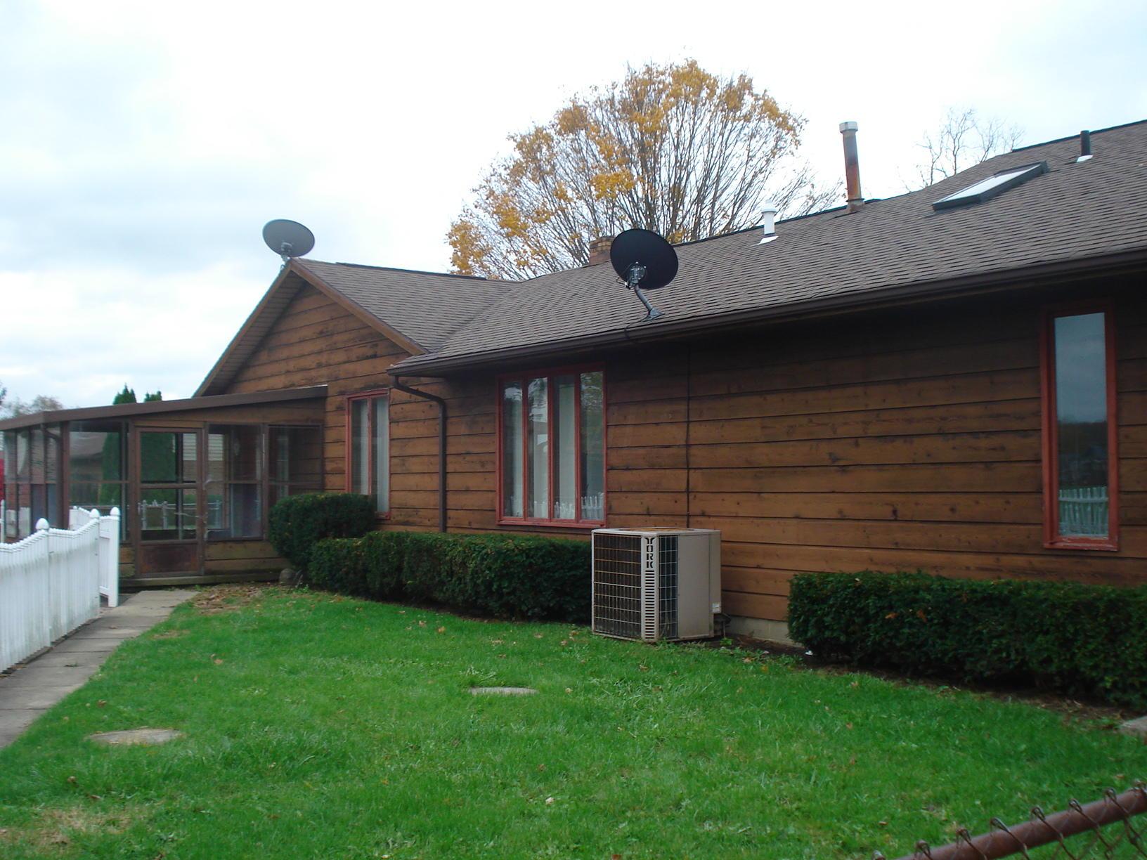 2912 South Burnett Road Springfield, OH 45505 - Photo 3 of 19