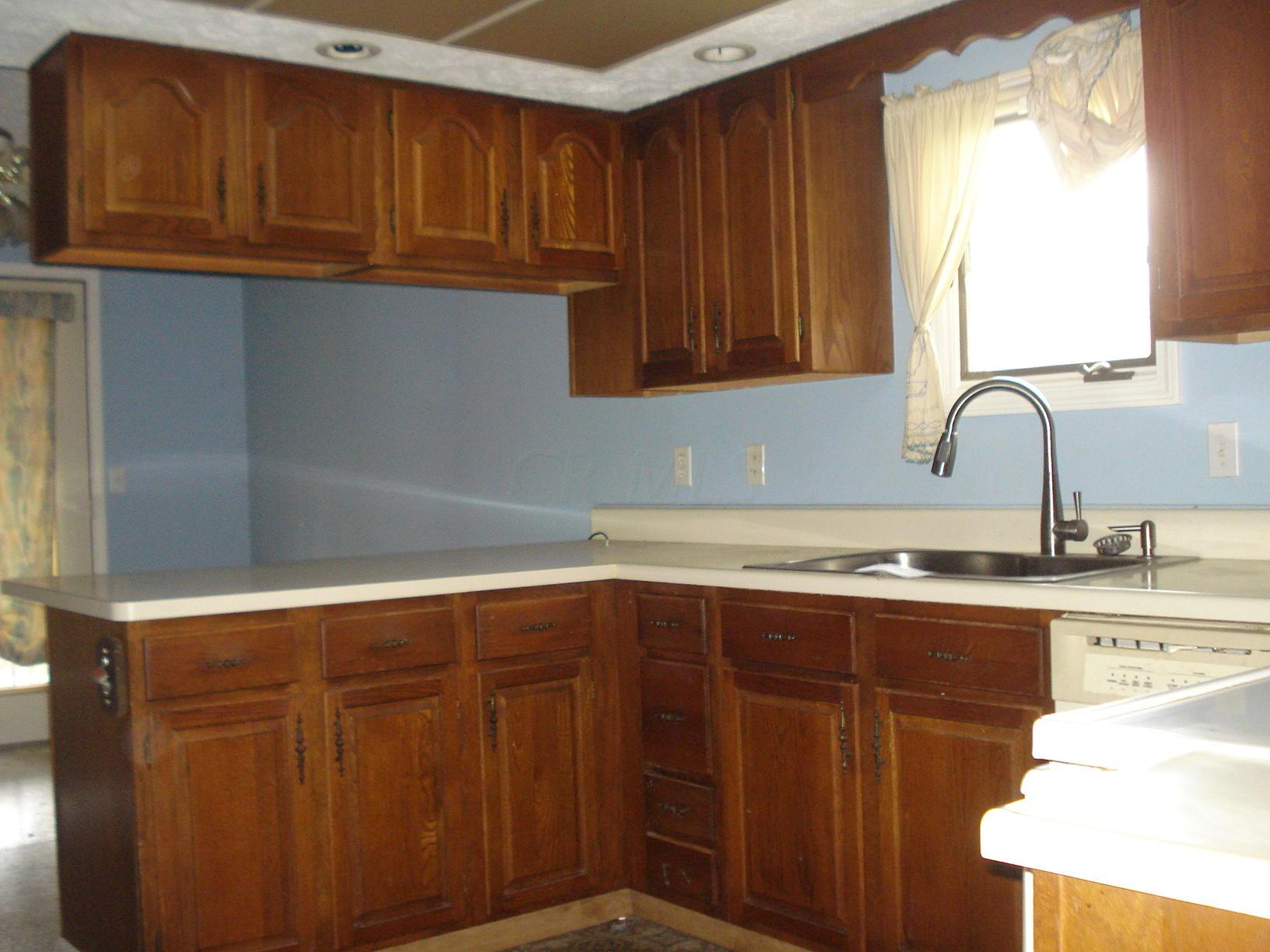 2912 South Burnett Road Springfield, OH 45505 - Photo 7 of 19