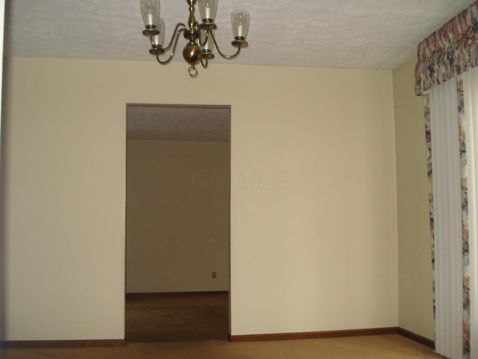 2912 South Burnett Road Springfield, OH 45505 - Photo 8 of 19
