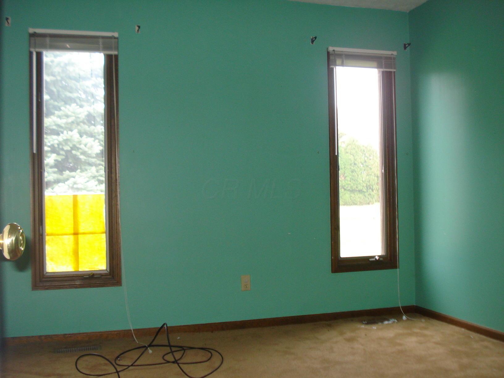 2912 South Burnett Road Springfield, OH 45505 - Photo 9 of 19