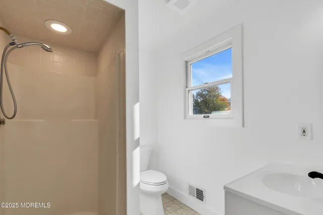 $3,200 | 526 Bradley Boulevard, Toms River, NJ 08753