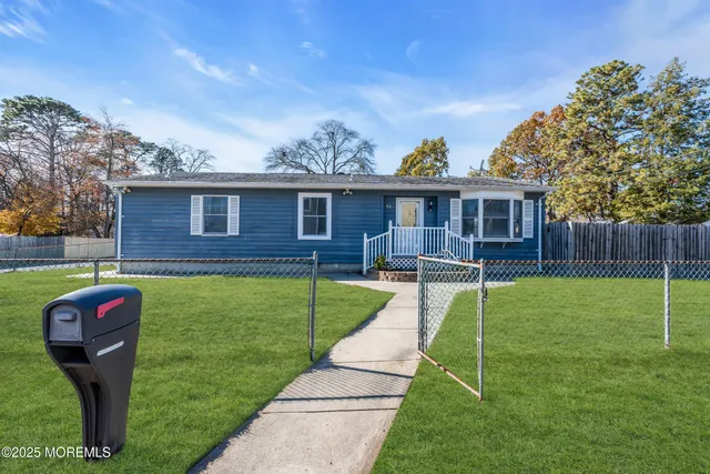 $3,200 | 526 Bradley Boulevard, Toms River, NJ 08753