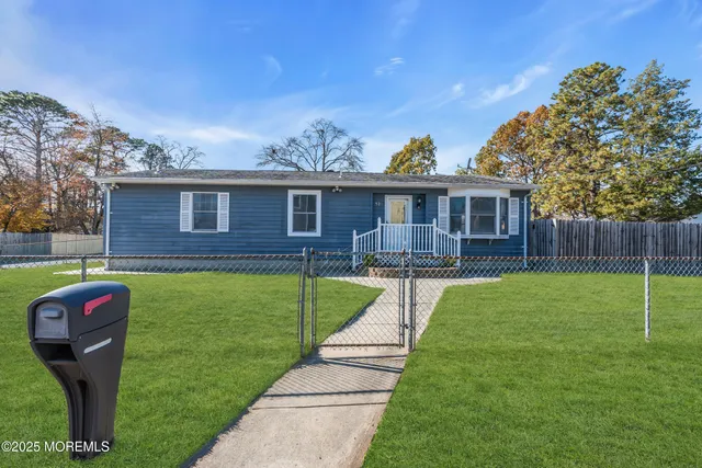 $3,200 | 526 Bradley Boulevard, Toms River, NJ 08753