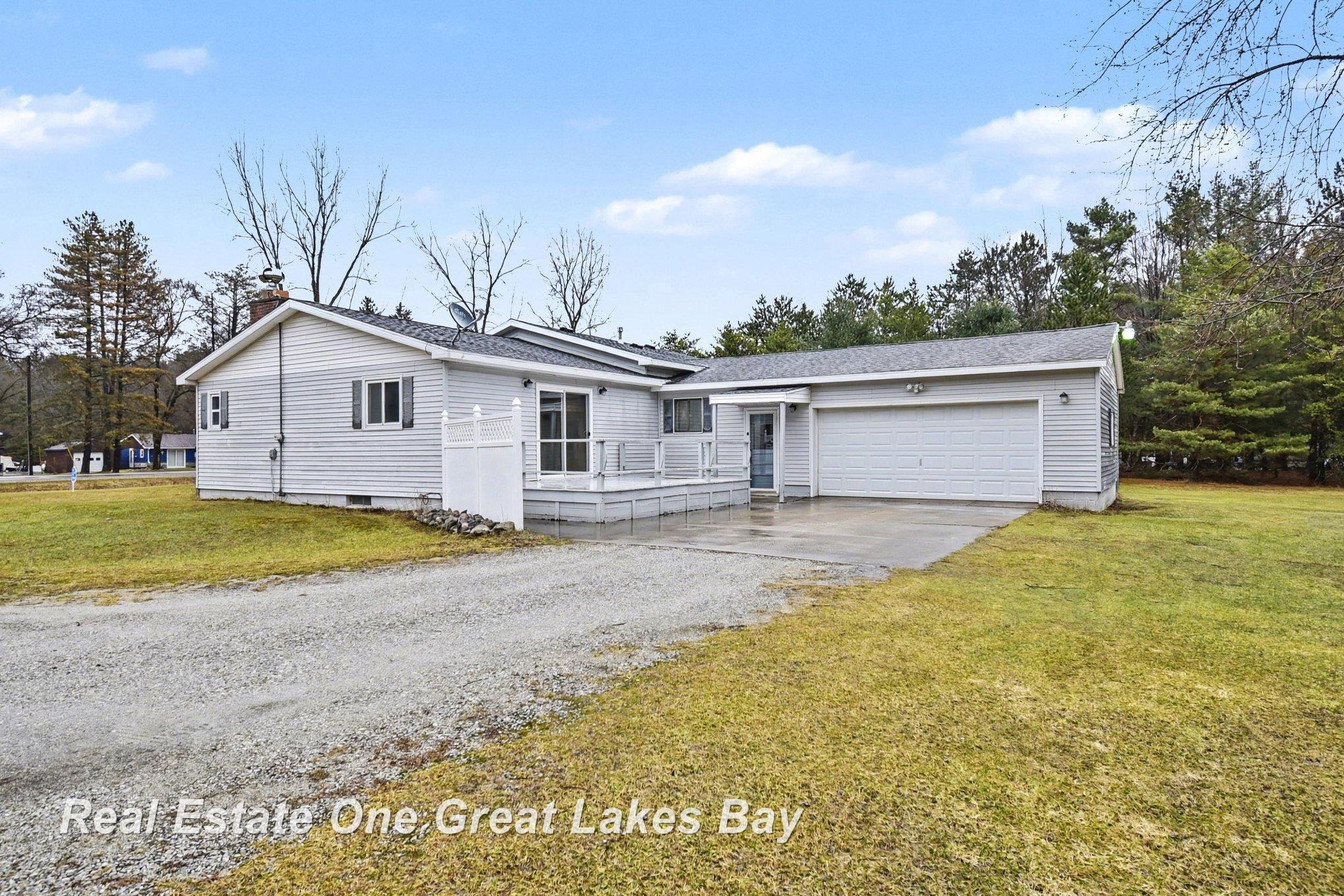 2750 East Deckerville Road Caro, MI 48723 - Photo 3 of 29